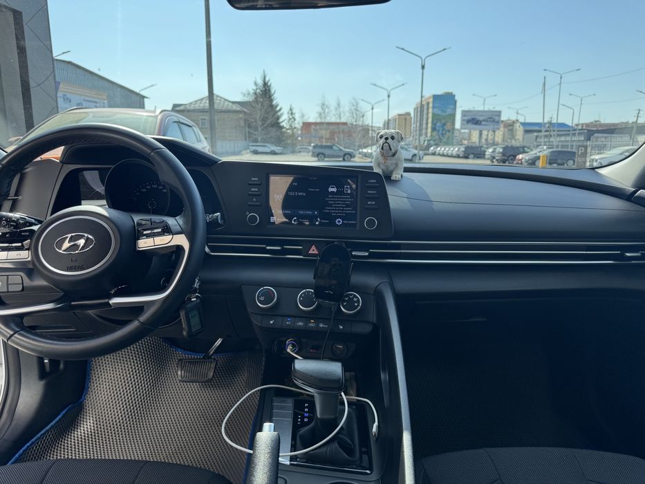 Продам Hyunday Elantra 2023 года