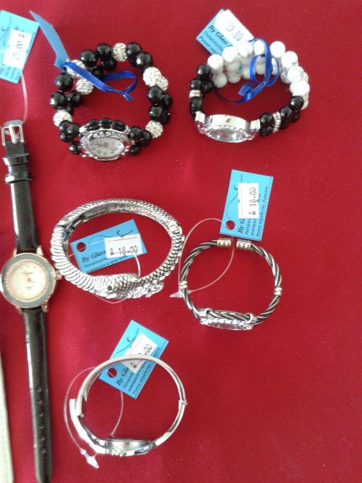 Хит 2020-Екстравагантен дамски ръчен часовник