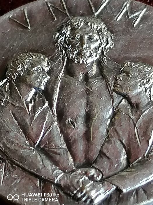 Красив плакет от Ватикана!