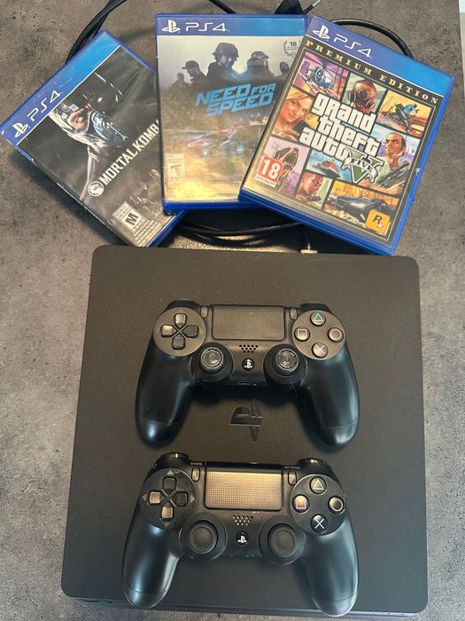 PlayStation 4 slim 500 gb