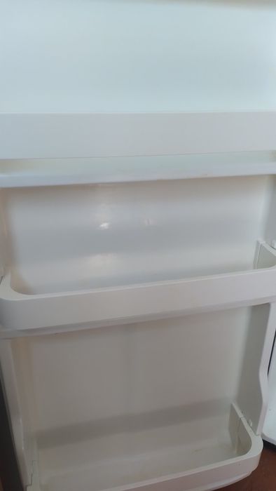 Мини холодильник MIDEA