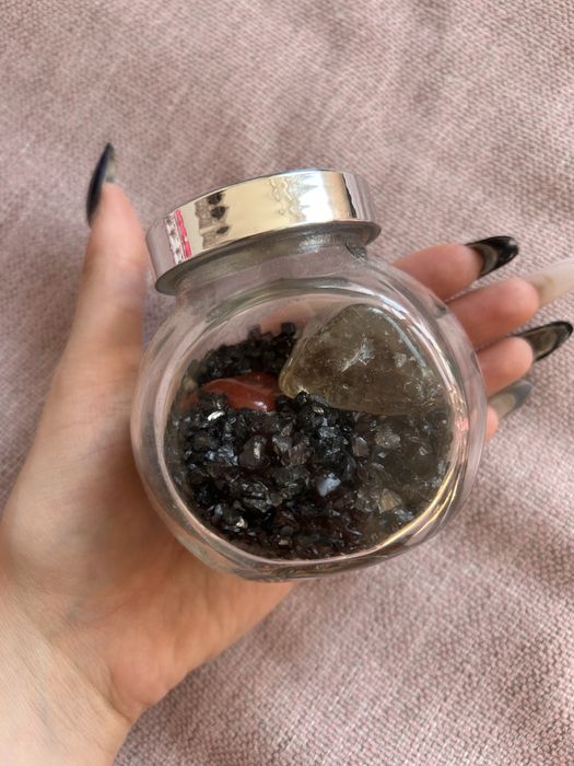 Декоративни черни камъчета