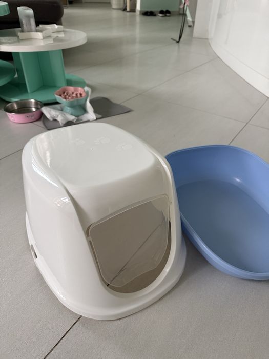 Котешка тоалетна