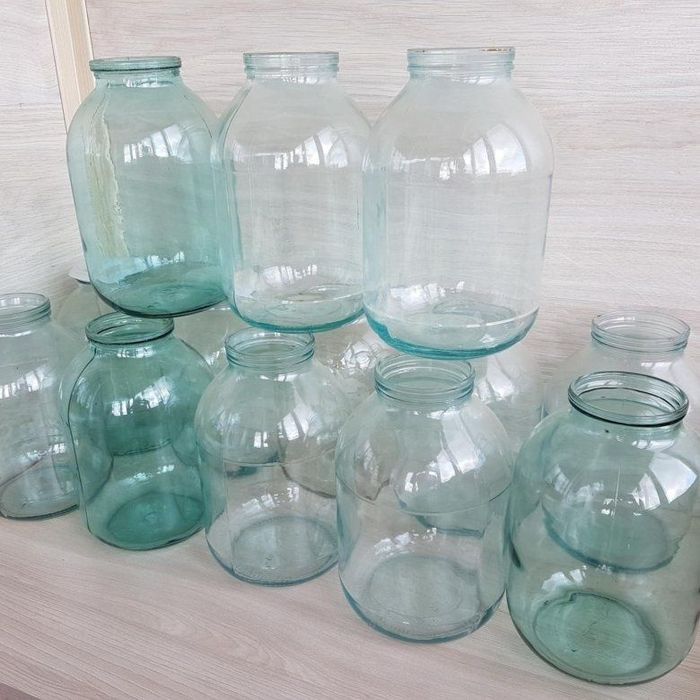 Продам банки 2 литр