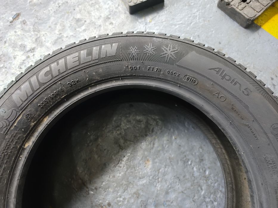 205 60 16 m+s michelin