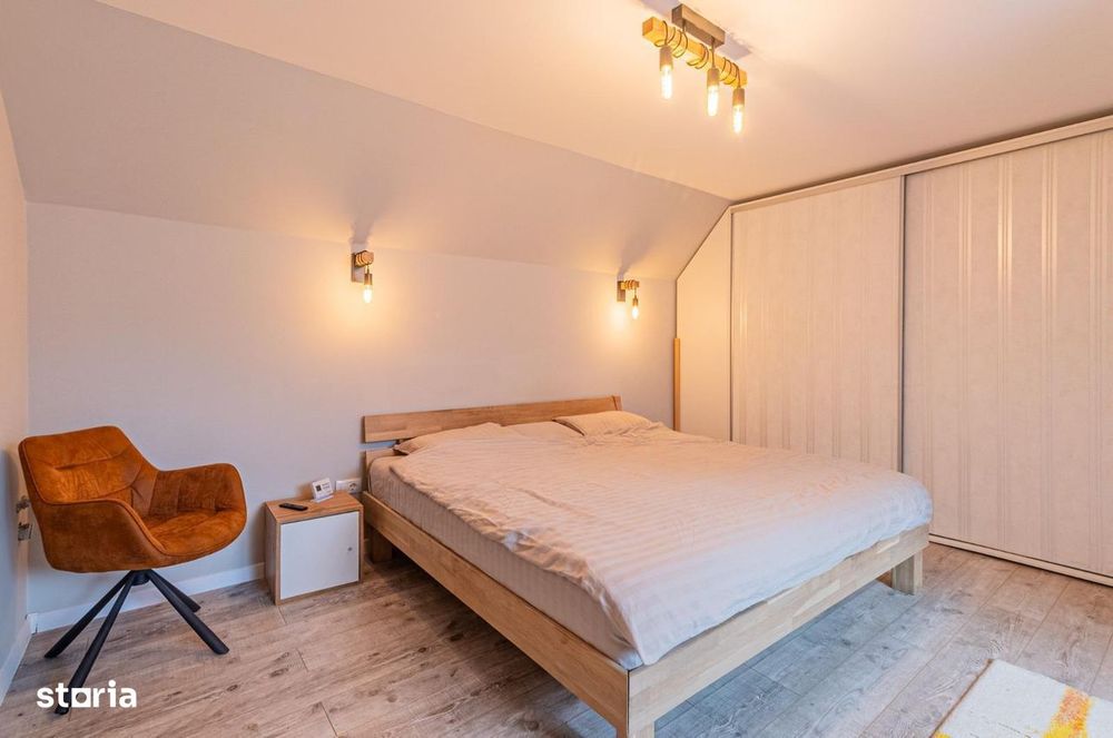 Apartament 4 camere cu cramă de 52 mp și loc de parcare-Str Lunga