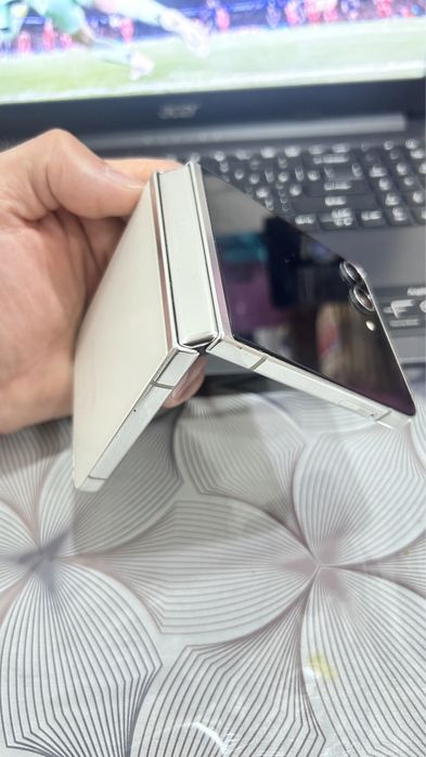 Продам Z flip 5