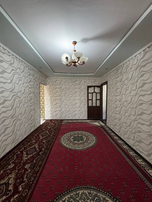 Chirchiq 8-mikr 2 xonali kvartira 56m² remont bilan