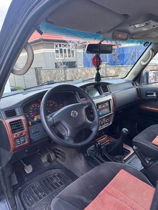 Nissan Patrol y61 GU4