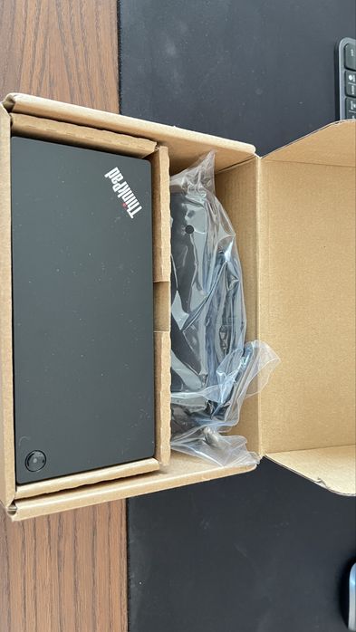 Lenovo USB C docking station / Долинг станция леново