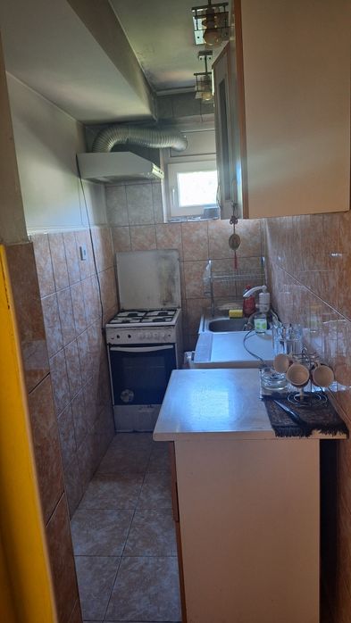 Vand apartament cu 2 camere