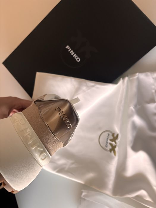 Дамски обувки Pinko