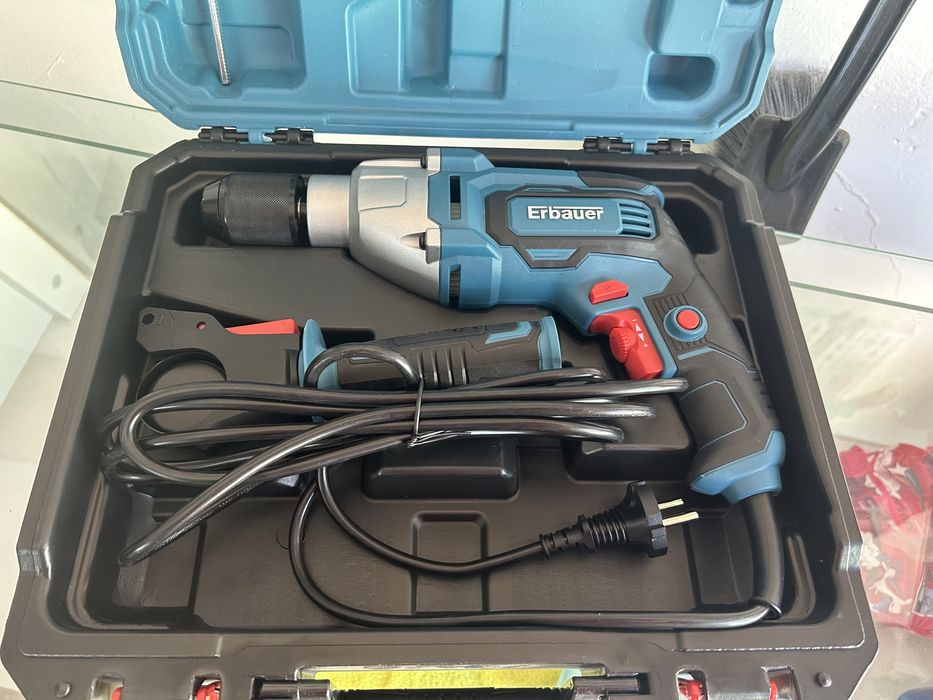 BORMAȘINĂ/Mașină De Gaurit cu Percuție  650 W • Erbauer