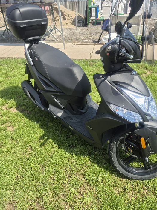 Scuter Kymco Agility +