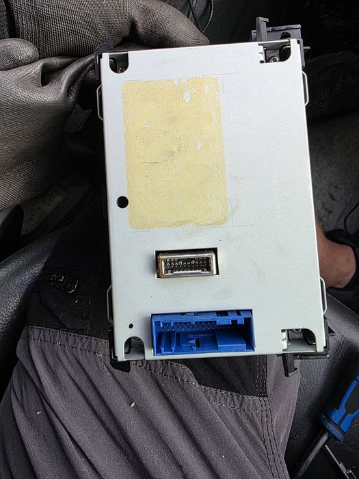 DVD 90 navi Цветен дисплей Опел Зафира Б Опел Астра Х