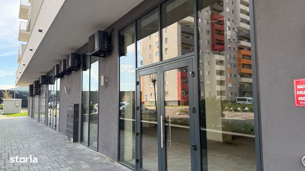 Spațiu comercial situat la parter de bloc Onestilor, 150 mp si 300 mp