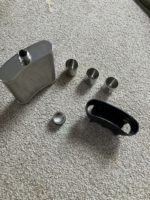 Plosca/sticla/butelca pentru bautura