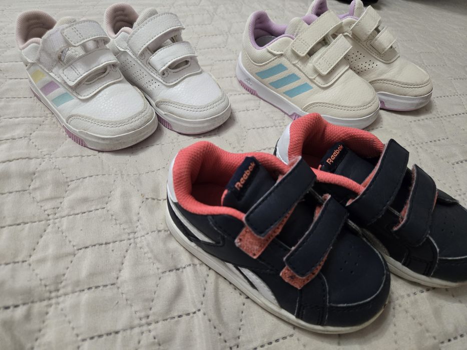 Маратонки за момиче размер 21, 21,5 и 22