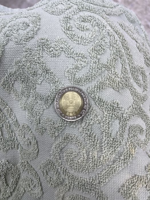 200 тенгелік 80 жылдық