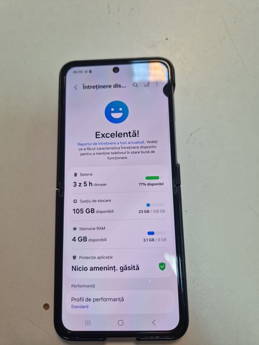 Samsung galaxy z flip4