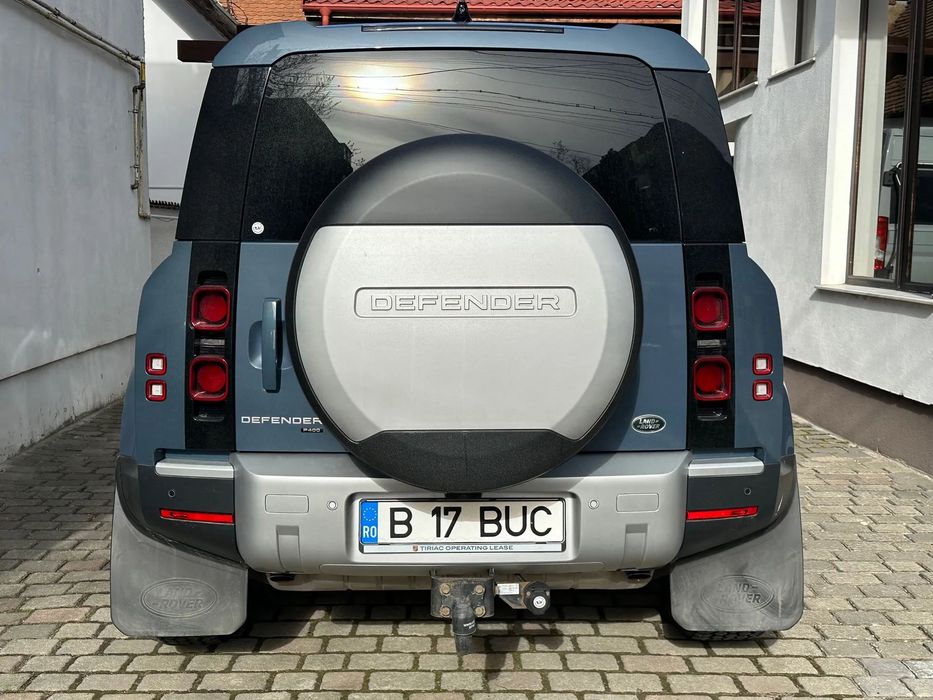 Land Rover Defender 2021 benzină, 54.000 € — imagine 5