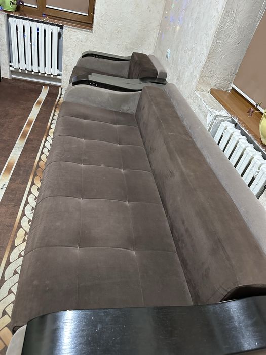 Диван в хорошем состоянии