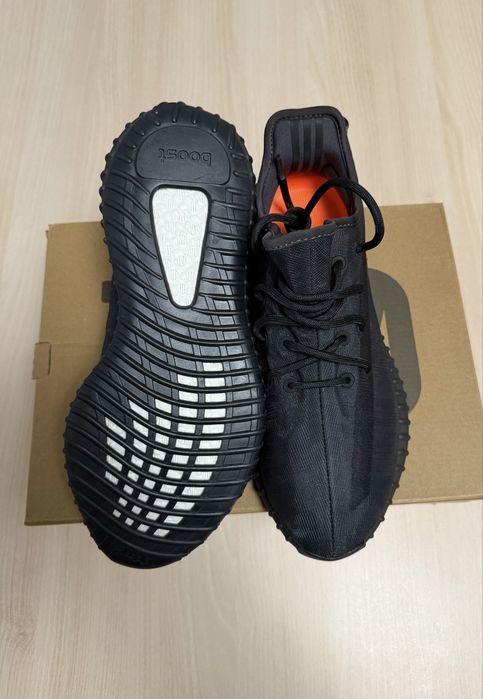 Yeezy Boost 350 V2 Mono Cinder