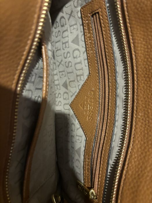 Guess luxe чанта