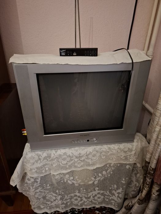 Телевизор Samsung с тюнером