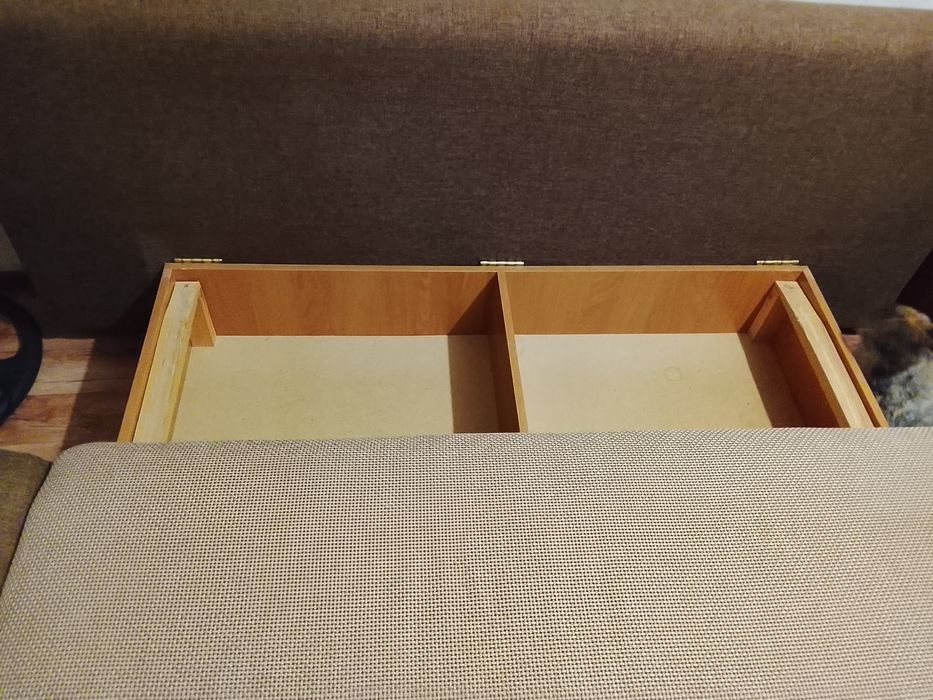 Продам диван. 20т.