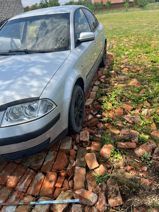 VOLKSWAGEN Passat 0 — imagine 4