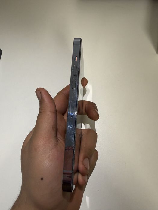 Продам iphone 13 идеал