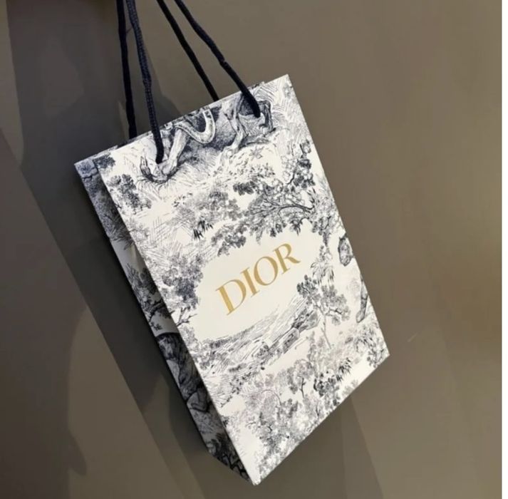 Подарочные пакеты Диор