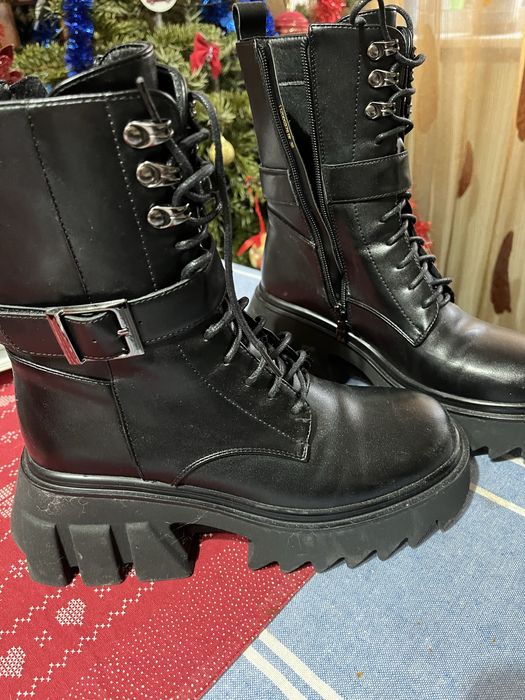 Ghete dama, piele  negre ENZO BERTINI