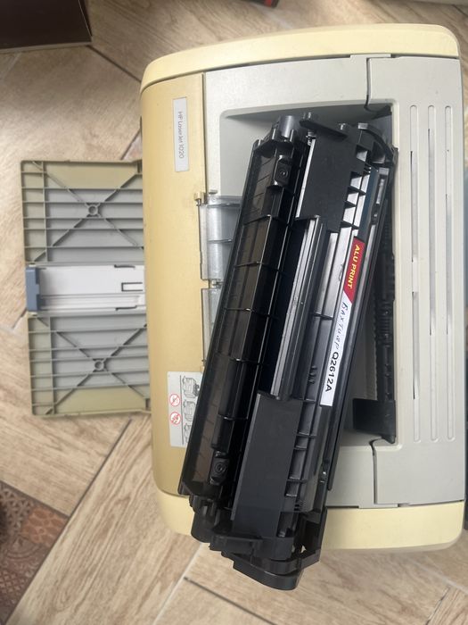 Лазерный принтер HP LaserJrt 1020