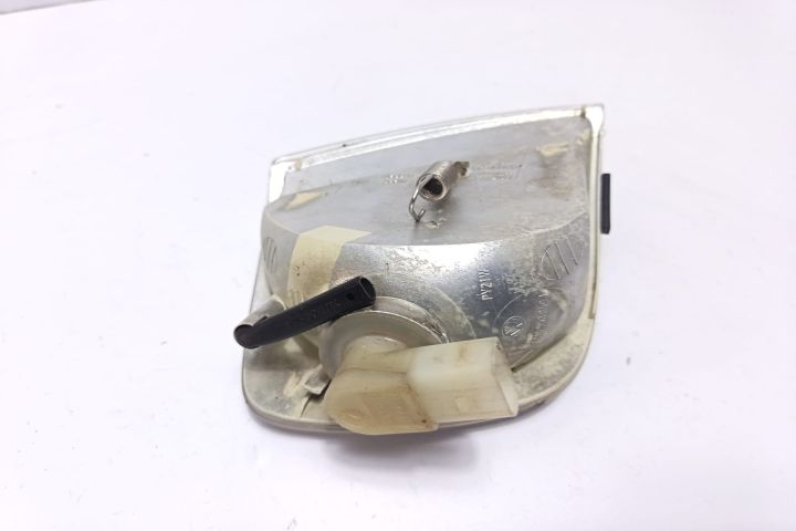 Semnalizator stanga 963999 Volkswagen VW Polo a 3-a generatie 6N