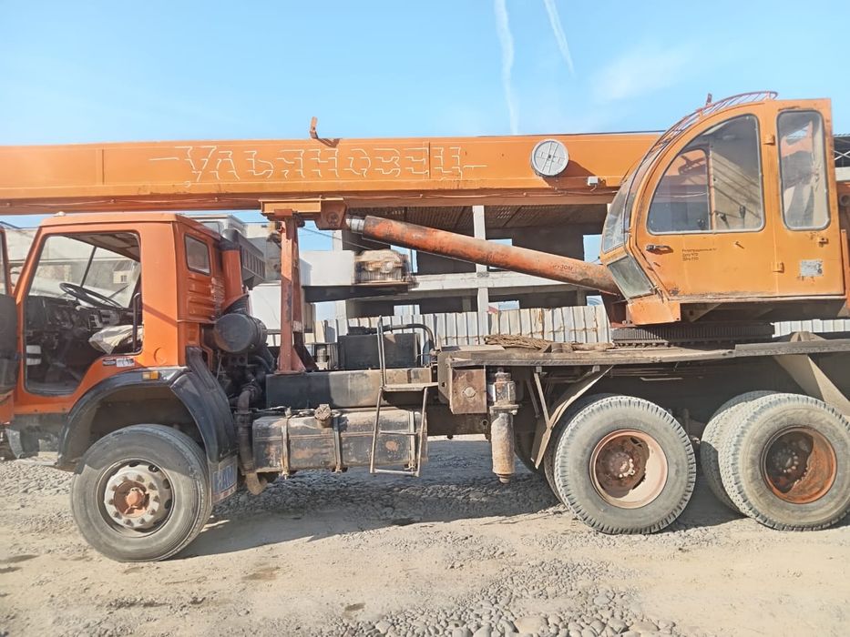 Продается автокран 25 тонник 2007 года