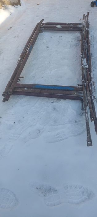 Леса строительные