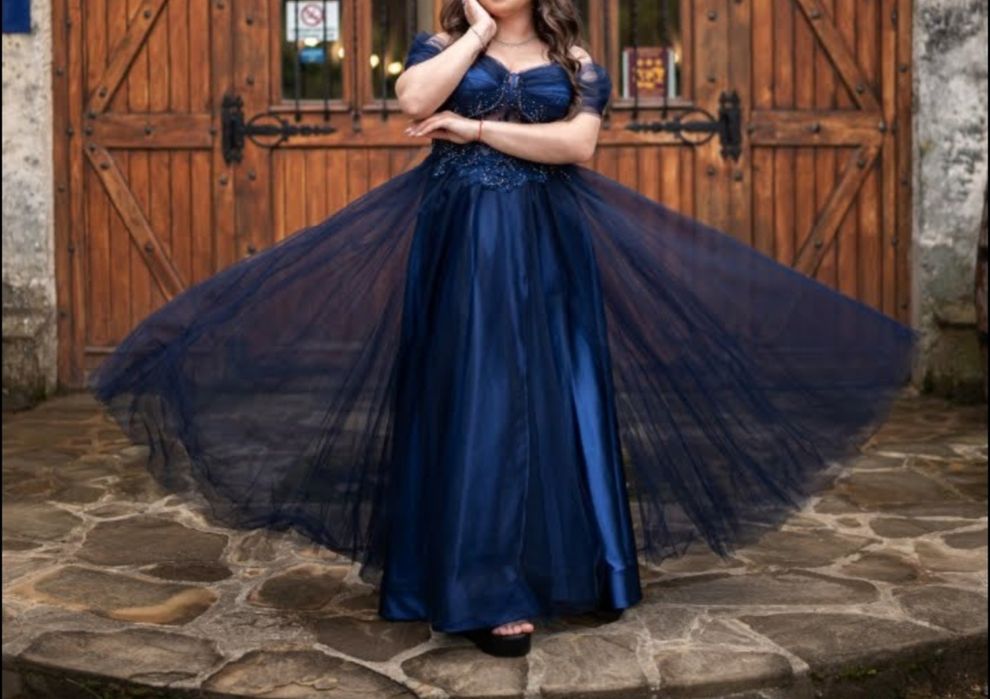 Абитуриентска  рокля тъмносиня