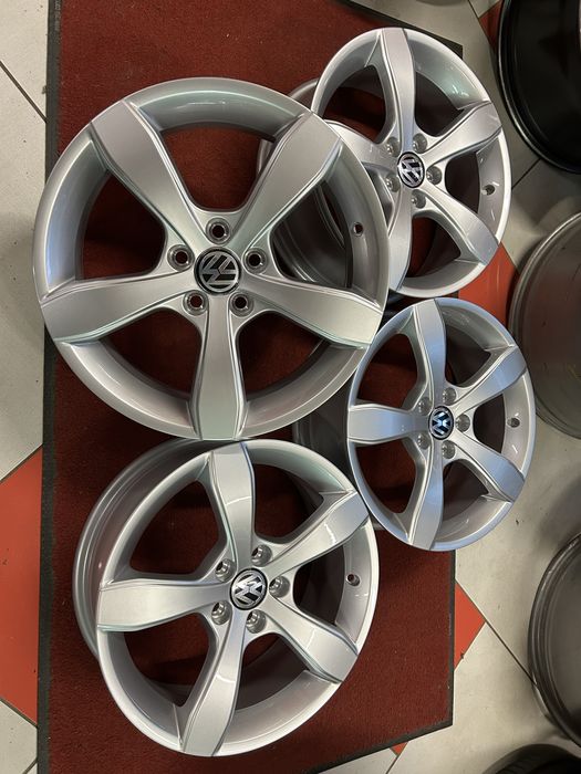 15 цола 5х100 Audi A1 A3 VW Polo Golf 4 Skoda Scala  Fabia Rapid Нови