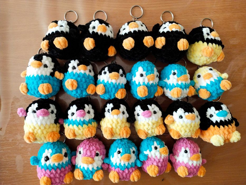 Брелки вязанные игрушки