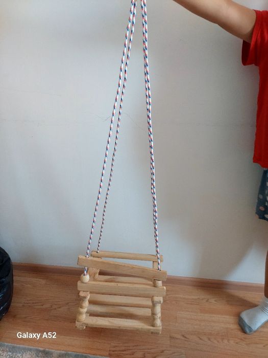 Качеля детская. Деревянная.