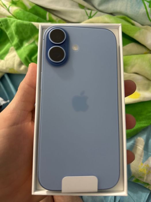 Продам Iphone 17