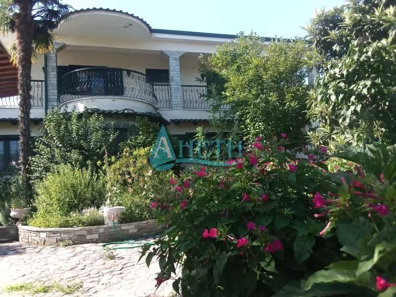 Прекрасно имение 339м2 в Ано Врасна, Паляамбела, Гърция, с поддържан двор 3026м2 с много зеленина