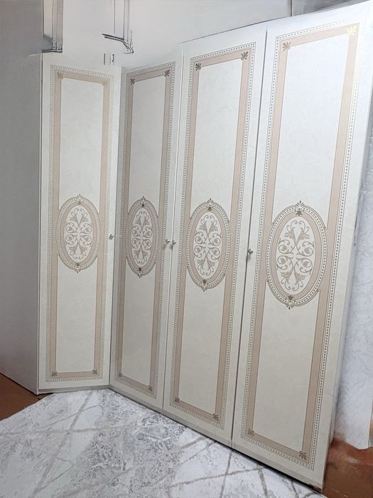 Спочно продам спальный гарнитур!