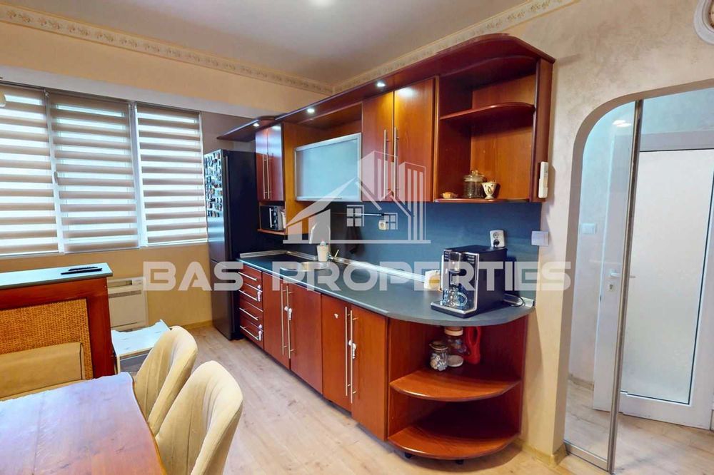 Продава се Тристаен апартамент в София, Надежда 3 - 66 кв.м за 1585 €/кв.м - Снимка #10