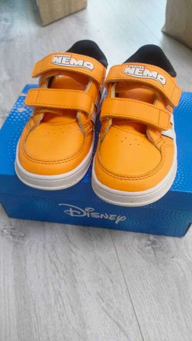 Adidasi nemo marimea 26
