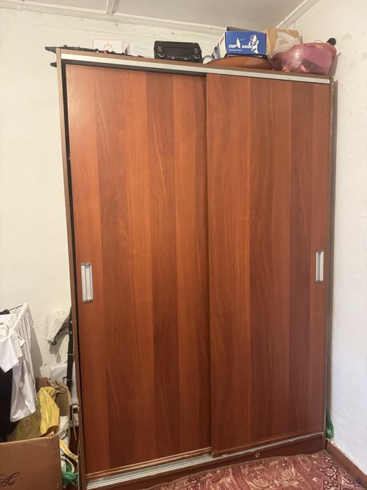 Продаю шкаф.