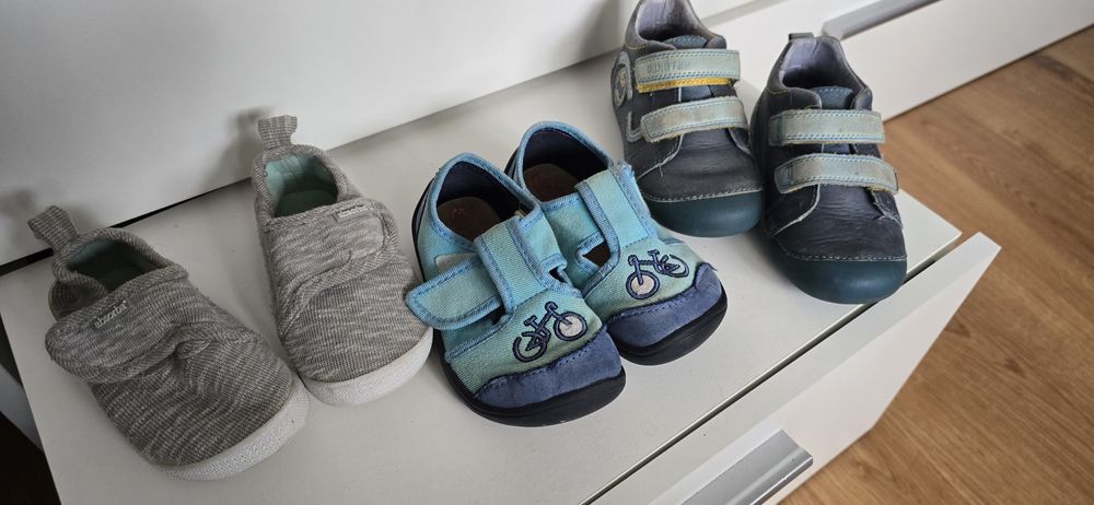 Обувки за момче различни номера