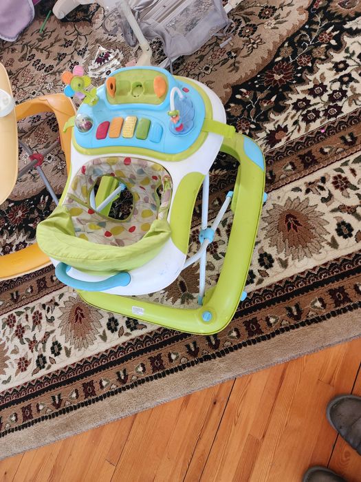 Ходунок, кровать, детский шкаф, манеж, коляски, детские вещи